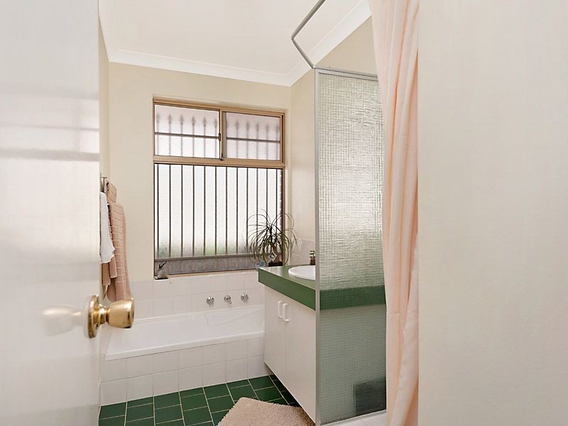 42 Fellbridge Way, Langford WA 6147