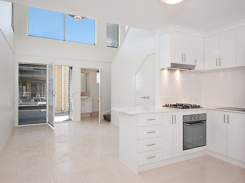 10/21 Bent Street, Cannington WA 6107