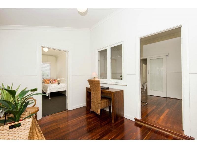 56 Banksia Street, Joondanna WA 6060