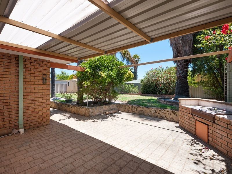 21 Farrington Road, Leeming WA 6149
