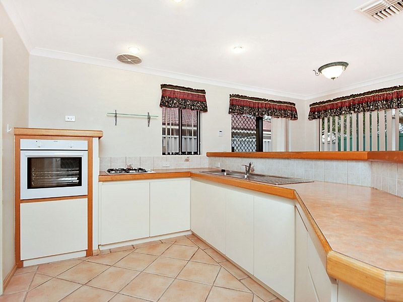 17 Folland Parade, Atwell WA 6164