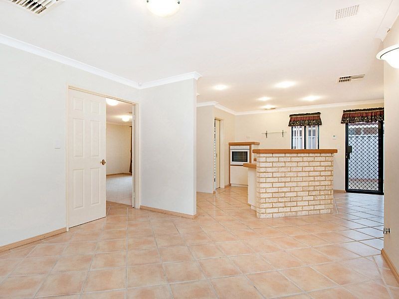 17 Folland Parade, Atwell WA 6164