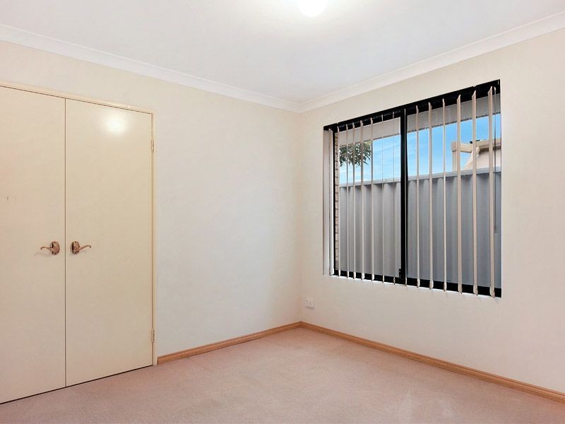 17 Folland Parade, Atwell WA 6164
