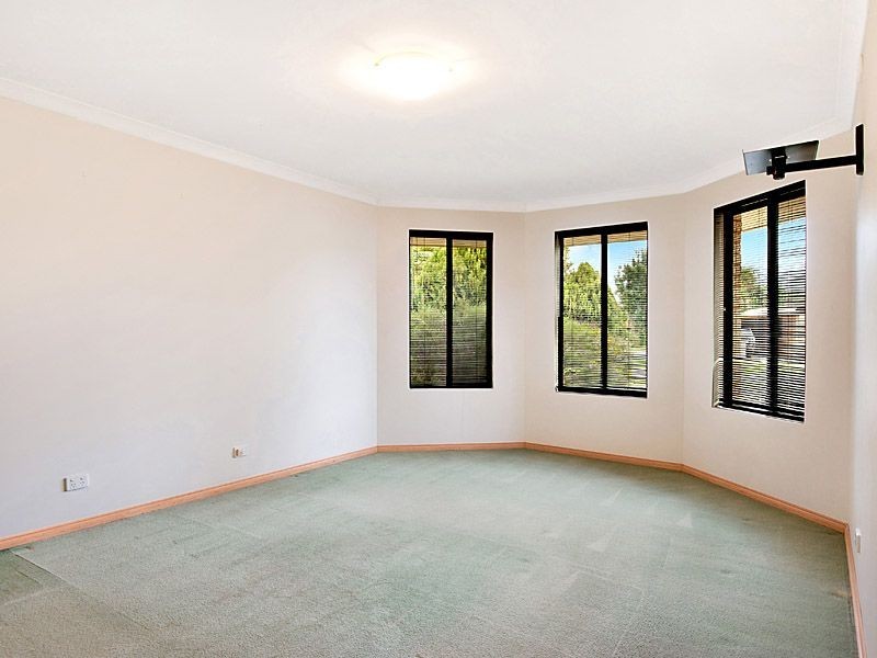 17 Folland Parade, Atwell WA 6164