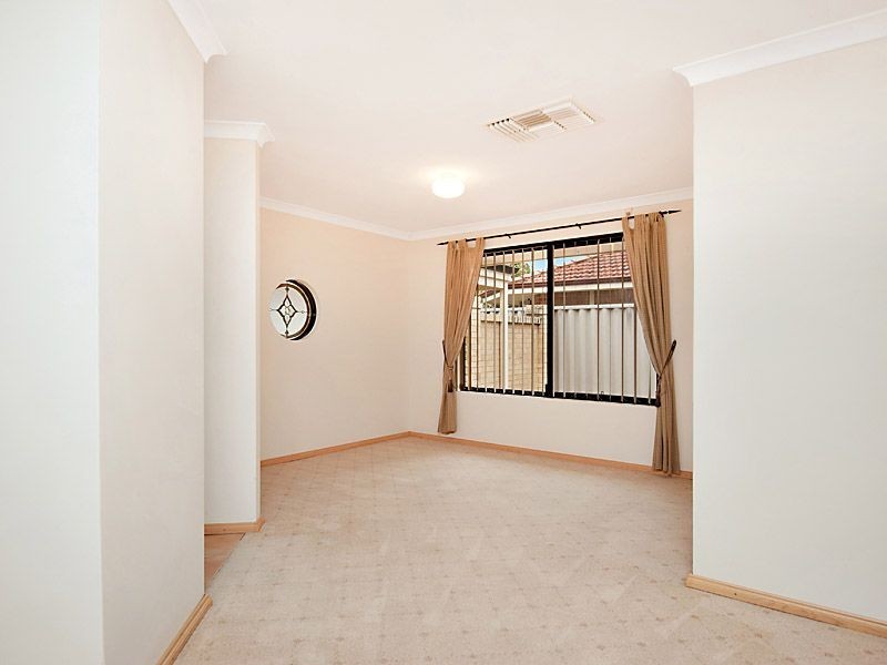 17 Folland Parade, Atwell WA 6164