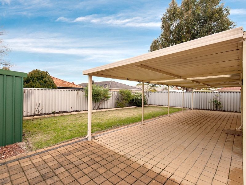17 Folland Parade, Atwell WA 6164