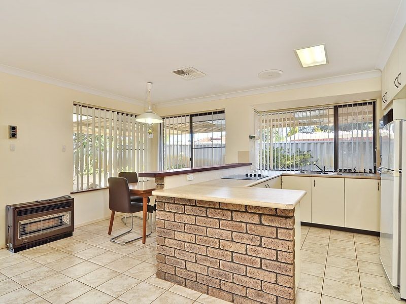 11 Windmill Drive, Bibra Lake WA 6163