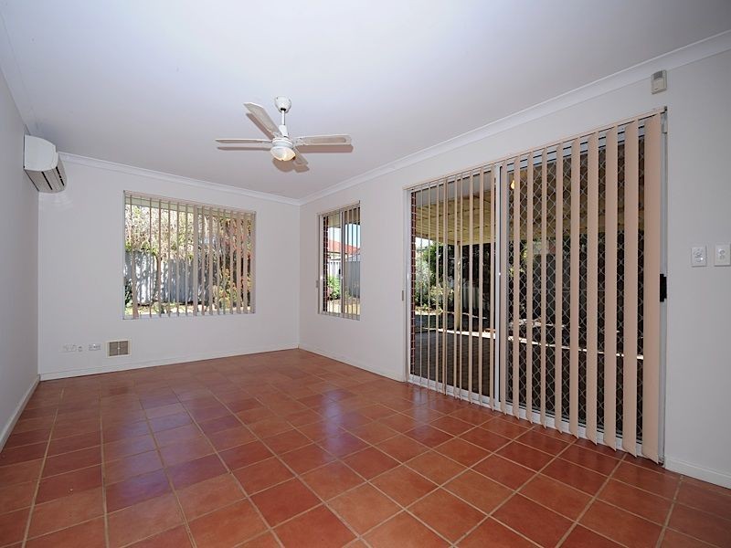 3 Marie Court, Atwell WA 6164