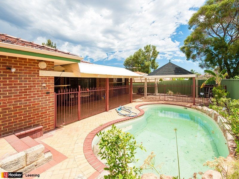 6 Empen Court, Leeming WA 6149