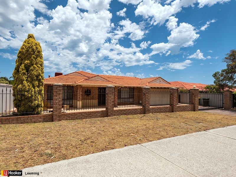 42 Jackson Avenue, Winthrop WA 6150