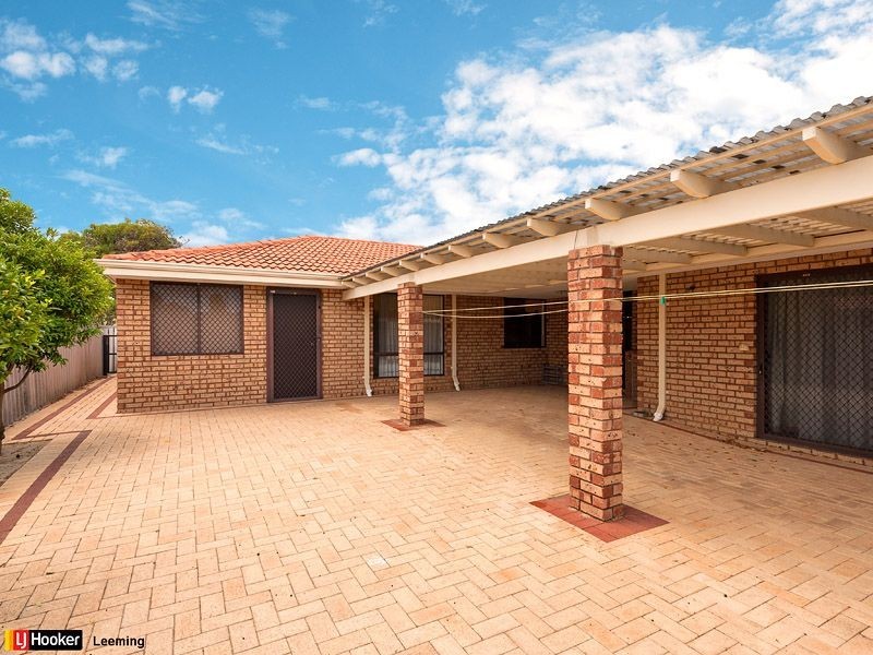 42 Jackson Avenue, Winthrop WA 6150