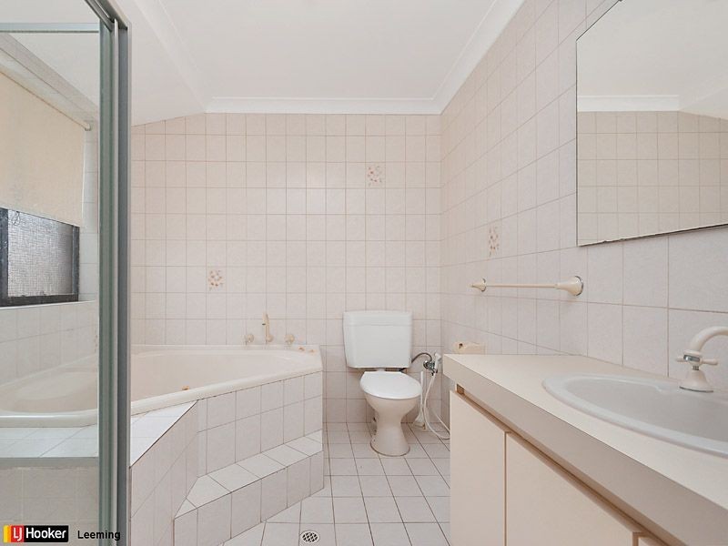 42 Jackson Avenue, Winthrop WA 6150