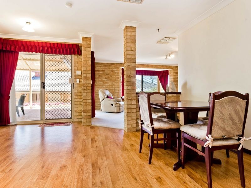 30 McKivett Crescent, Leeming WA 6149