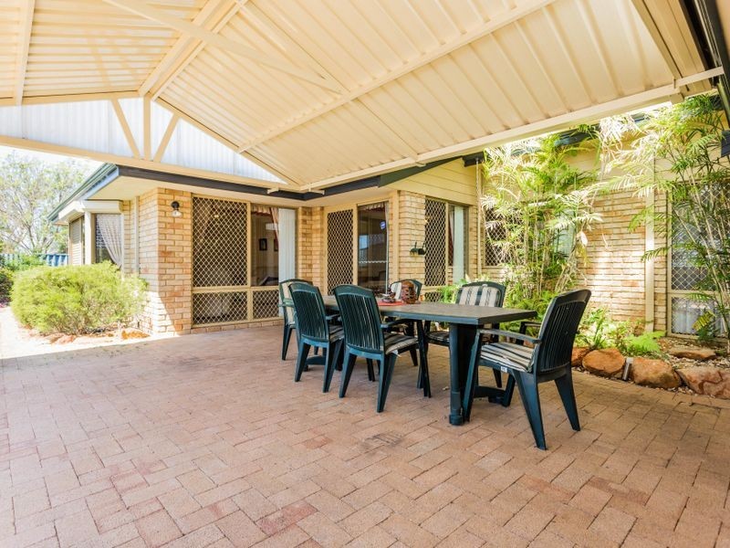 30 McKivett Crescent, Leeming WA 6149