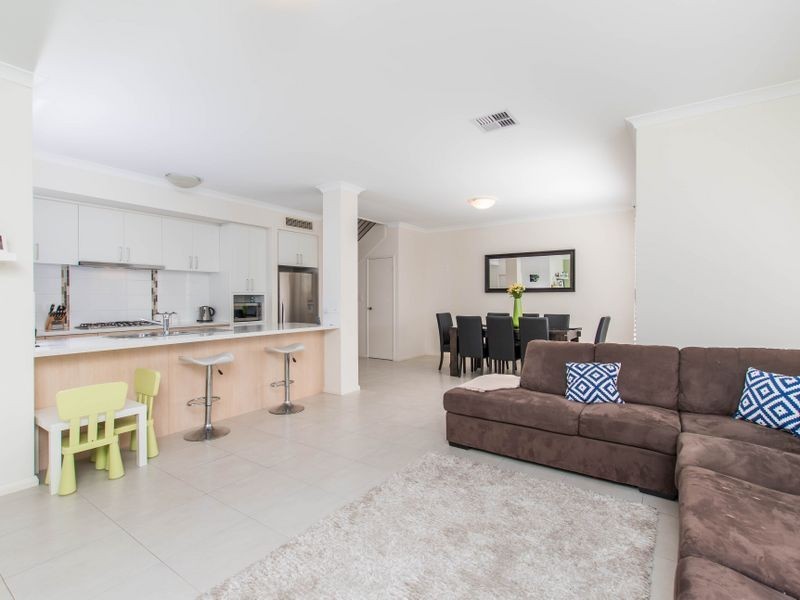 9/41 Baler Court, Hammond Park WA 6164