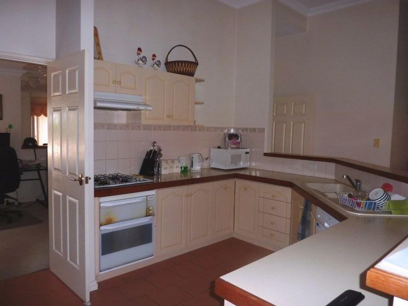 24B Twinbranch Rise, Leeming WA 6149