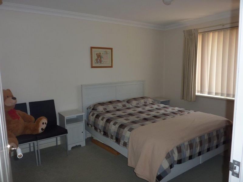 24B Twinbranch Rise, Leeming WA 6149