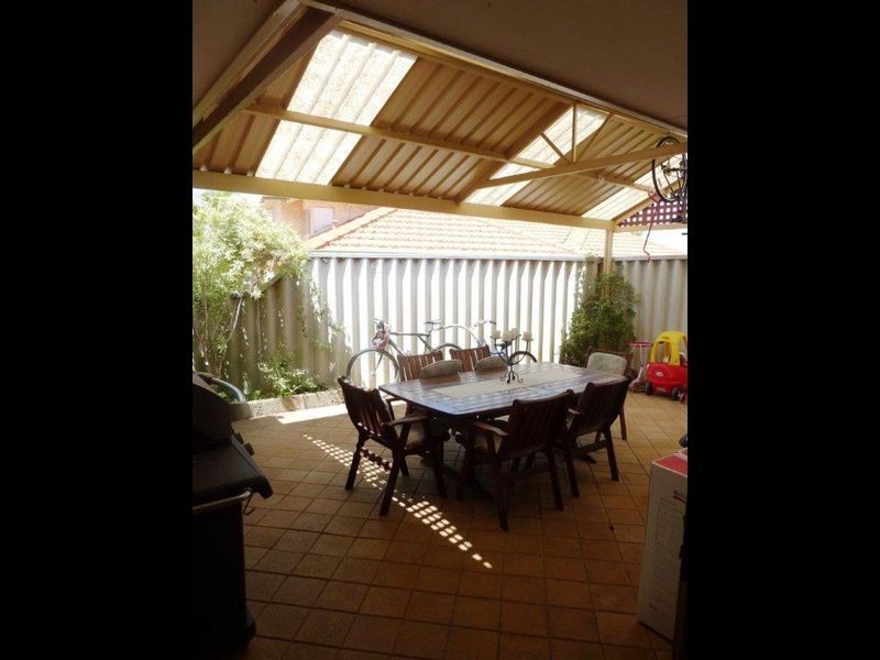 24B Twinbranch Rise, Leeming WA 6149