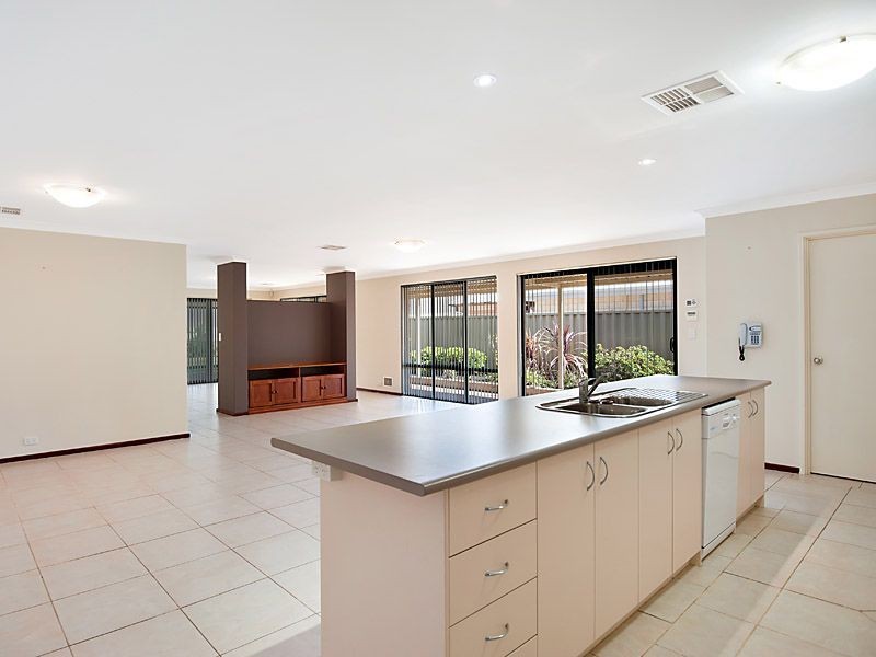 3 Providence Link, Atwell WA 6164