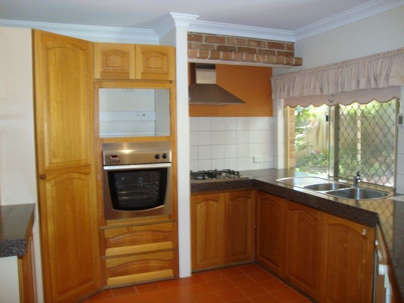 16 Hollingsworth Way, Leeming WA 6149