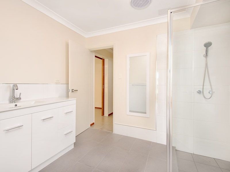 23 Collett Way, Leeming WA 6149