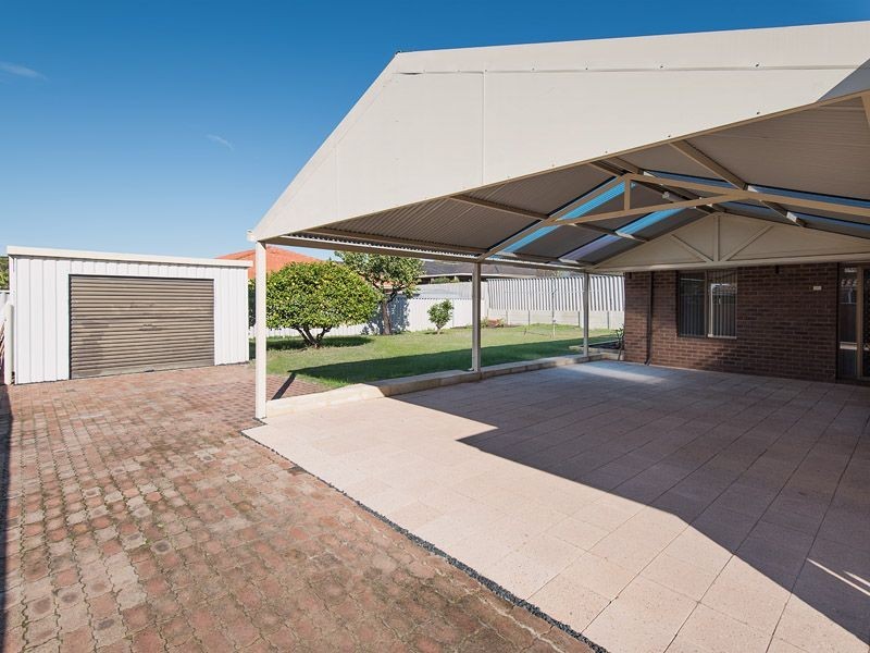 23 Collett Way, Leeming WA 6149
