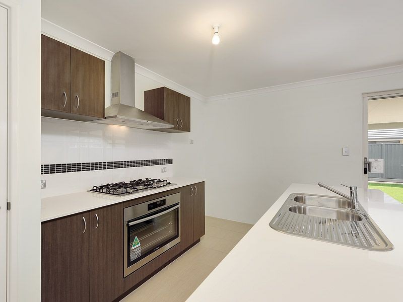 11 Camballin Street, Harrisdale WA 6112