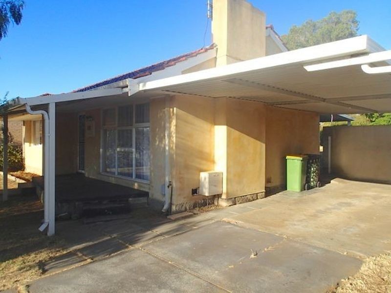 20 Packham Road, Hamilton Hill WA 6163