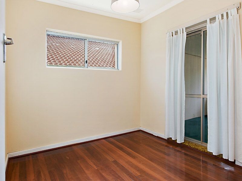 20 Packham Road, Hamilton Hill WA 6163