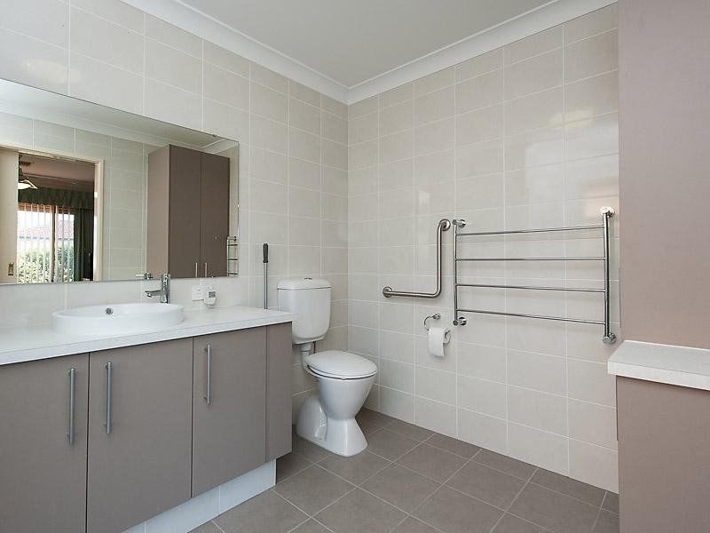 63 Sylvan Crescent, Leeming WA 6149