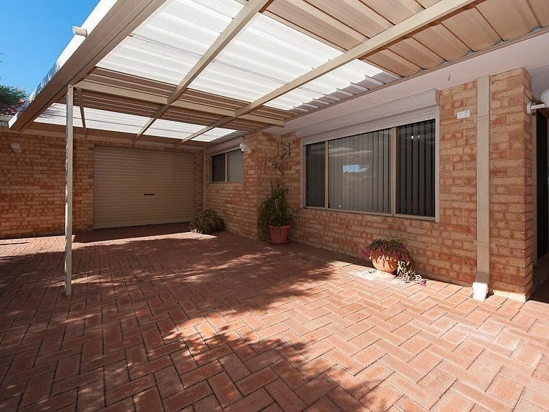 63 Sylvan Crescent, Leeming WA 6149