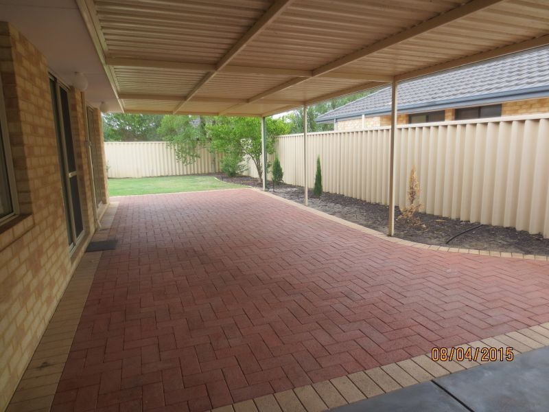 9 Windchime Terrace, Atwell WA 6164
