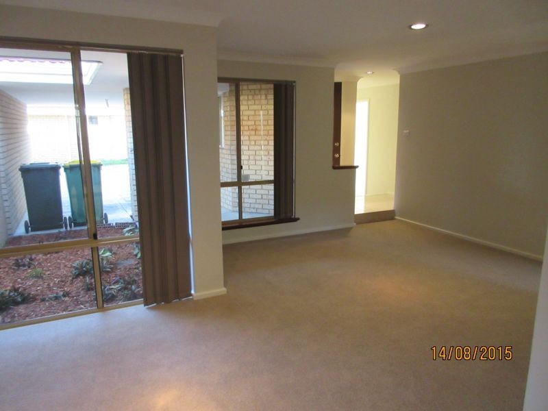 1B Pine Grove, Kardinya WA 6163