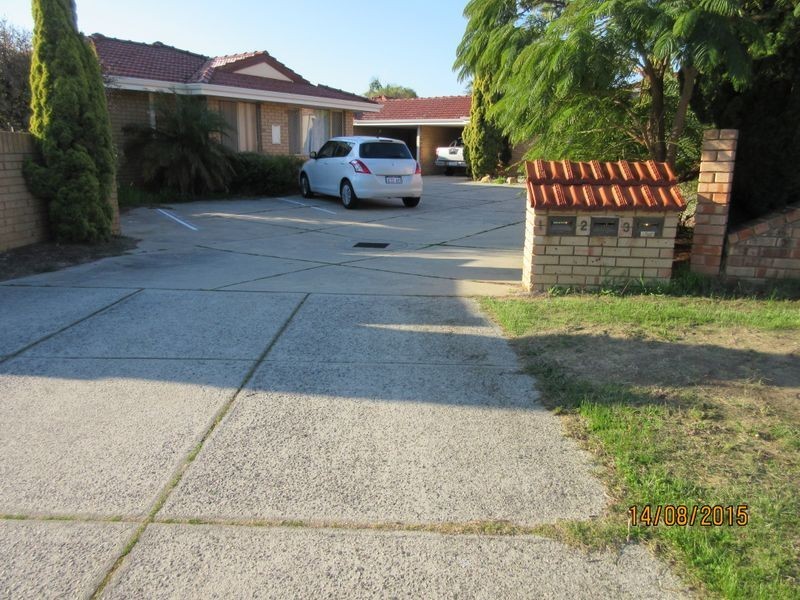 1B Pine Grove, Kardinya WA 6163