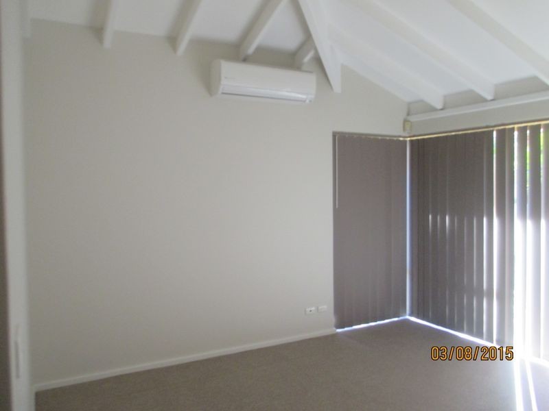 1B Pine Grove, Kardinya WA 6163