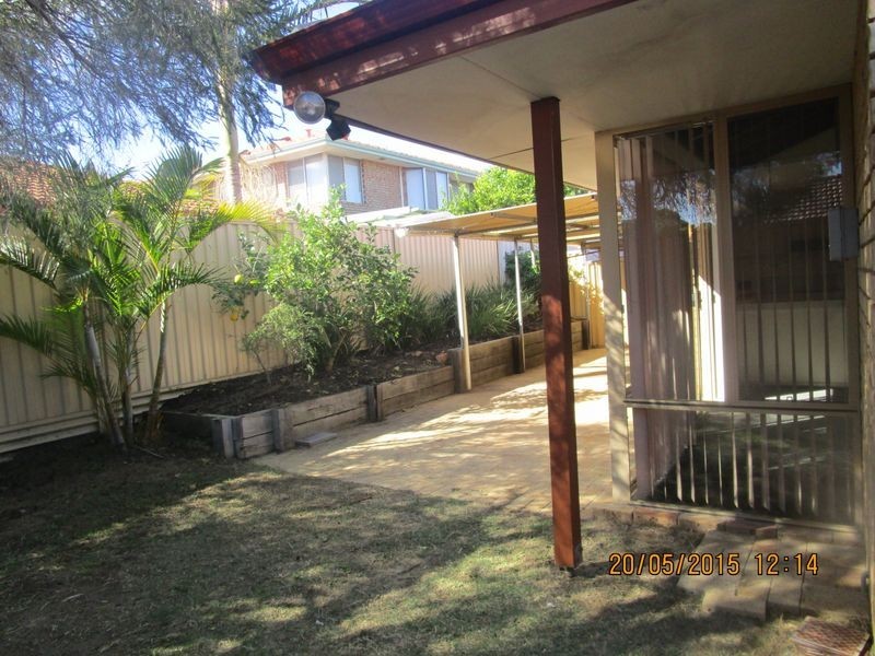 1B Pine Grove, Kardinya WA 6163