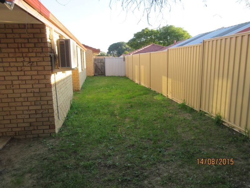 1B Pine Grove, Kardinya WA 6163