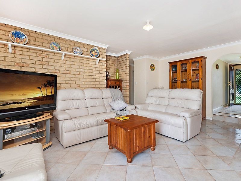 12 Burnby Cross, Leeming WA 6149