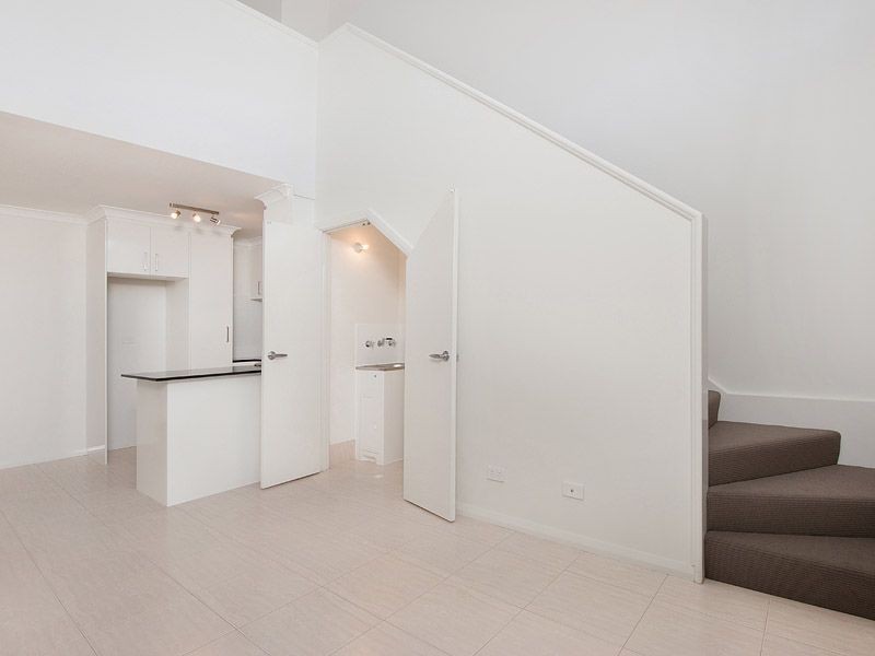 28/36 Wialki Lane, Canning Vale WA 6155