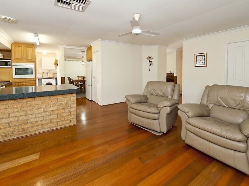 15 Macquarie Way, Willetton WA 6155