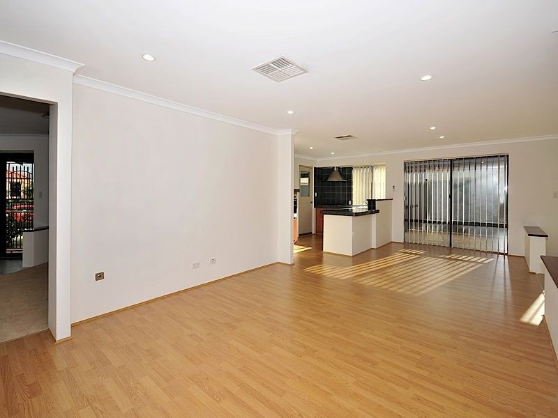 9 Karri Way, Thornlie WA 6108