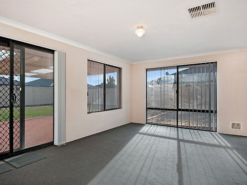 13 Hutt Way, Gosnells WA 6110