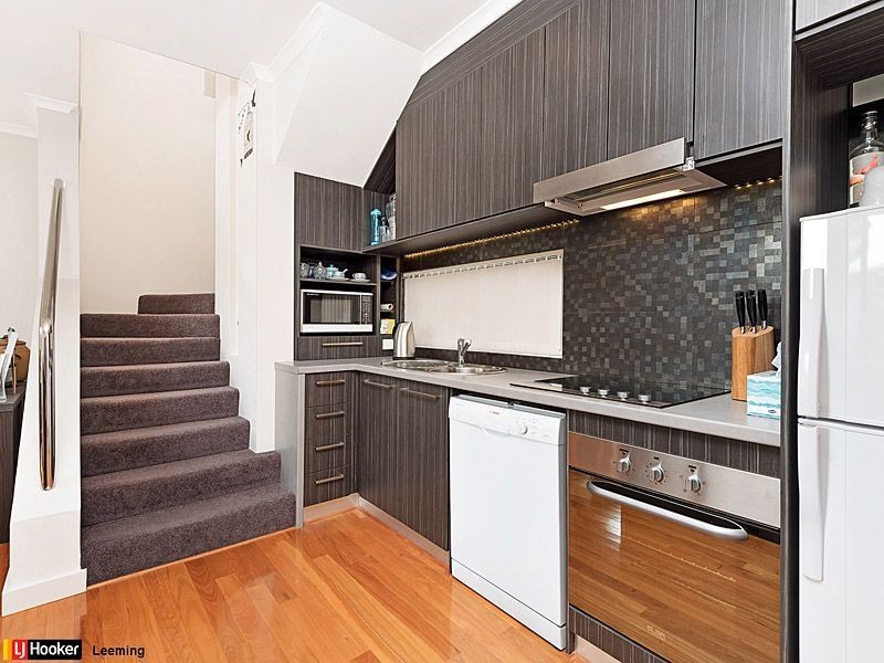 6/31 Pollard Street, Glendalough WA 6016