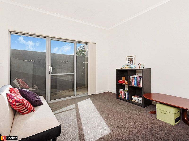 6/31 Pollard Street, Glendalough WA 6016