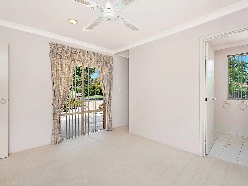 2 Oakland Heights, Leeming WA 6149