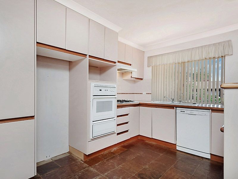 2 Oakland Heights, Leeming WA 6149