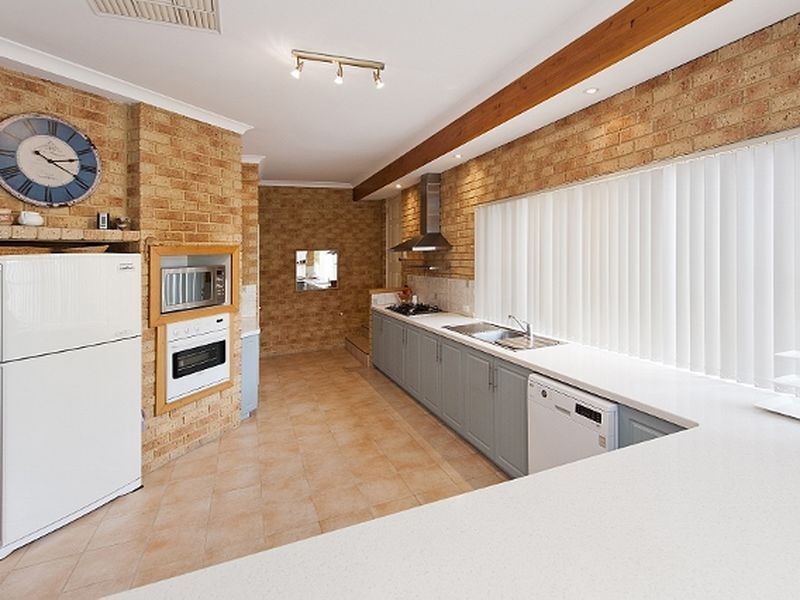 8 Laguna Green, Jandakot WA 6164