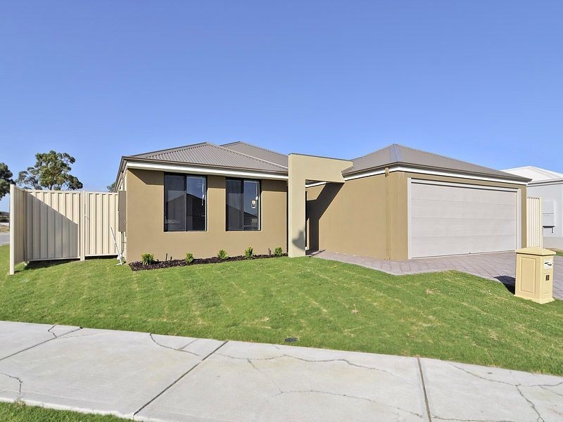 42 Sorrento Turn, Secret Harbour WA 6173