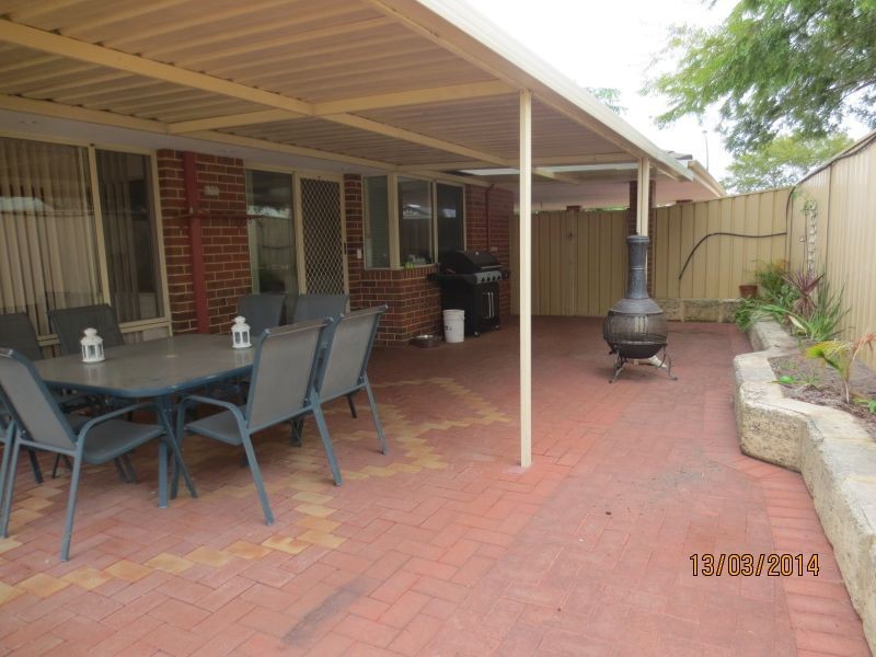 18 Mahogany Loop, Atwell WA 6164