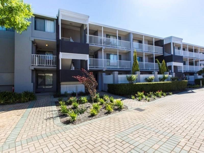 6/140 Melville Parade, Como WA 6152